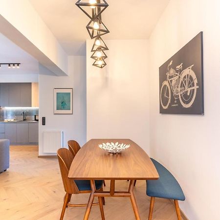 Elegant Apartment In Center, 5Min To History Sites Atenas Exterior foto