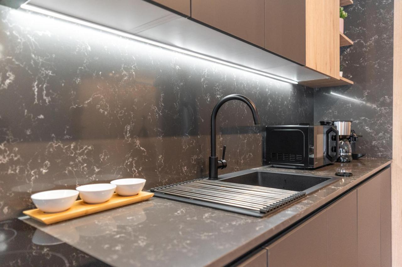 Elegant Apartment In Center, 5Min To History Sites Atenas Exterior foto