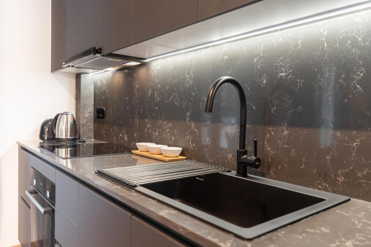 Elegant Apartment In Center, 5Min To History Sites Atenas Exterior foto