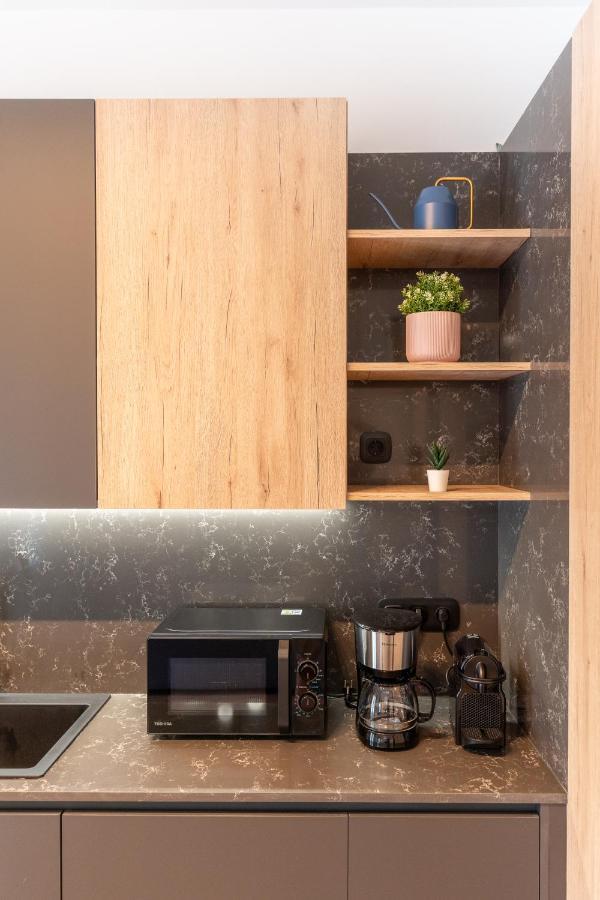 Elegant Apartment In Center, 5Min To History Sites Atenas Exterior foto